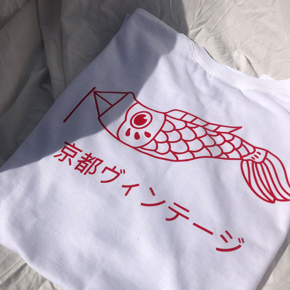 KYOTO เสื้อยืดพิมพ์ลายยูนิเซ็ก - Vintage Fashion Kyoto บทวิจารณ์และราคา