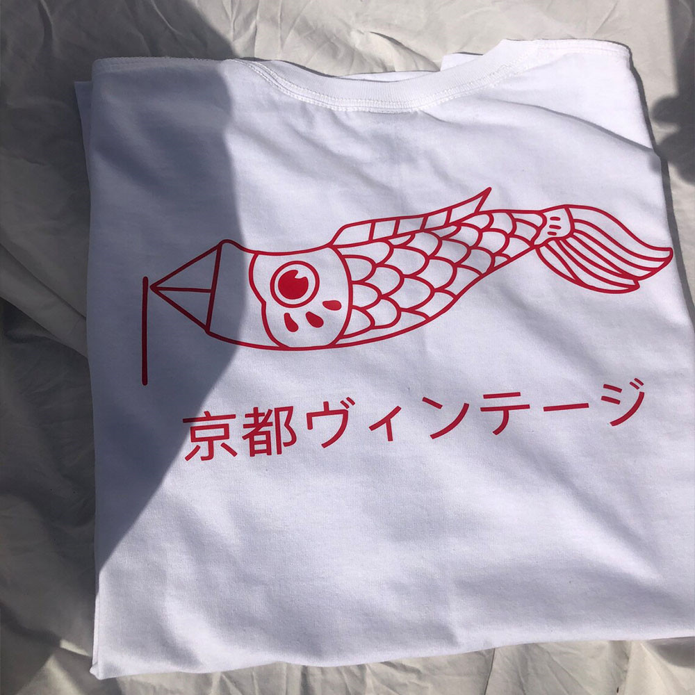 KYOTO เสื้อยืดพิมพ์ลายยูนิเซ็ก - Vintage Fashion Kyoto บทวิจารณ์และราคา
